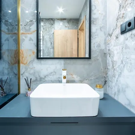 Modern - Super - Chic For 6 * Budapest