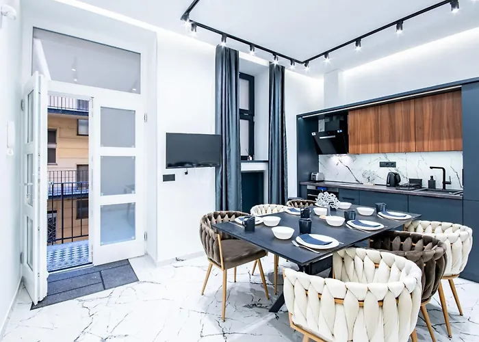 Modern - Super - Chic For 6 Apartment *