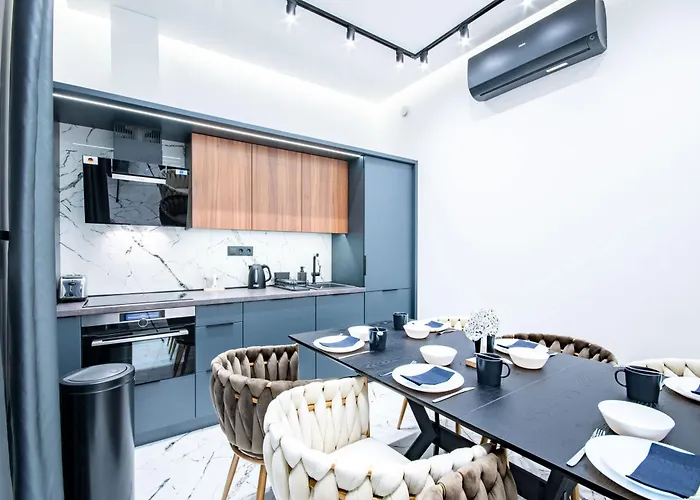 Modern - Super - Chic For 6 Budapest