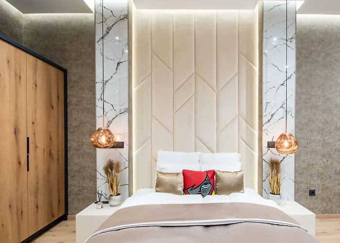 Modern - Super - Chic For 6 Apartment *