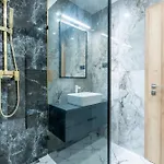 Modern - Super - Chic For 6 *