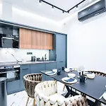 Modern - Super - Chic For 6 Будапешт