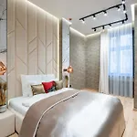 Апартаменты Modern - Super - Chic For 6
