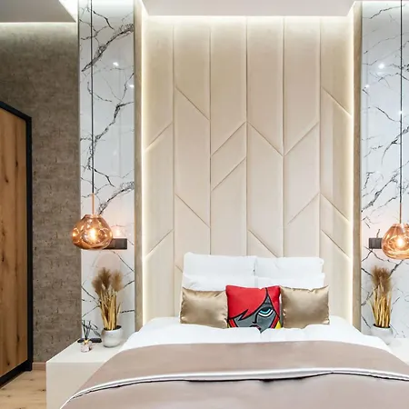 Modern - Super - Chic For 6 דירה *